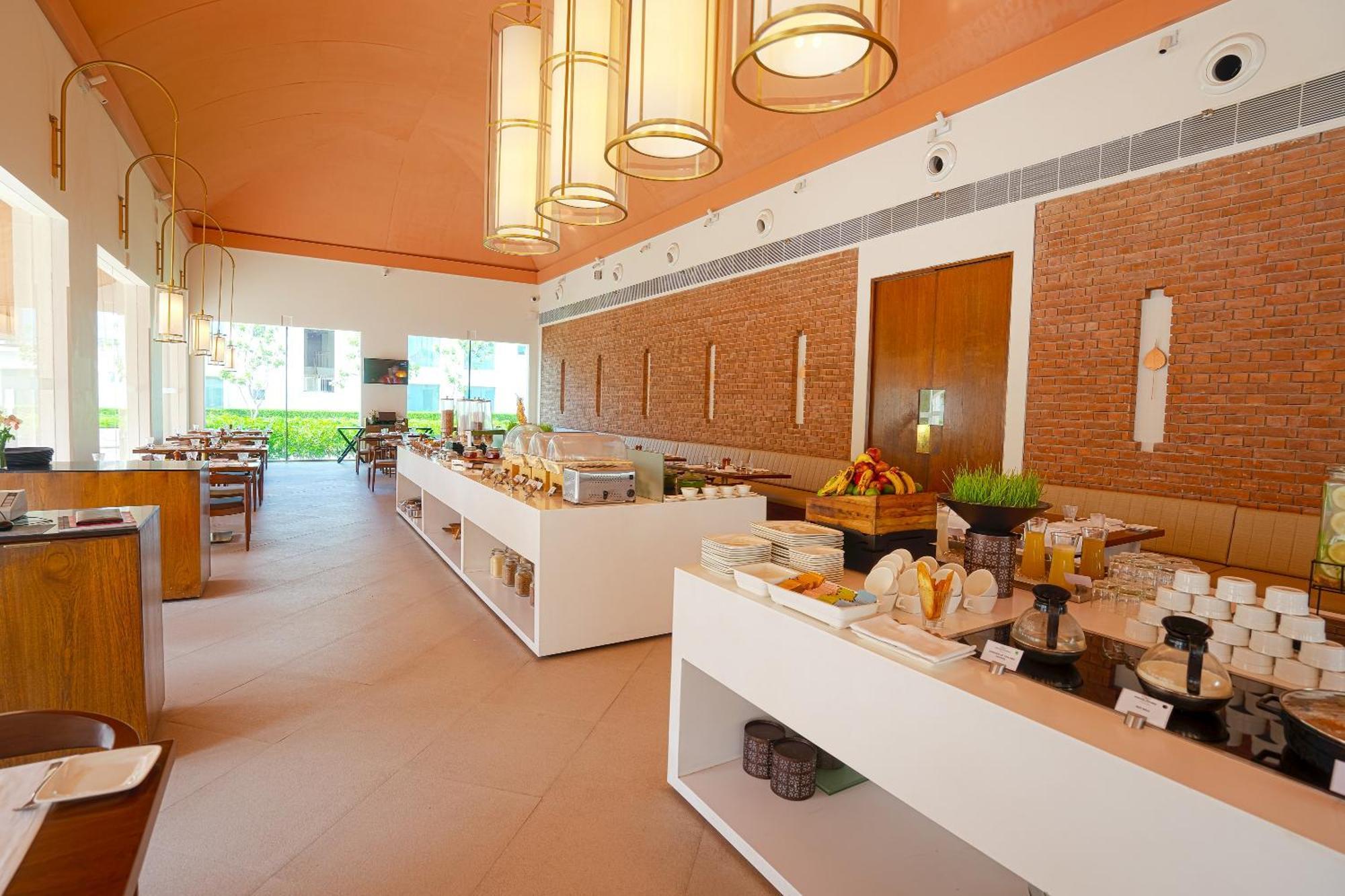 Marasa Sarovar Premiere, Bodhgaya Exterior photo
